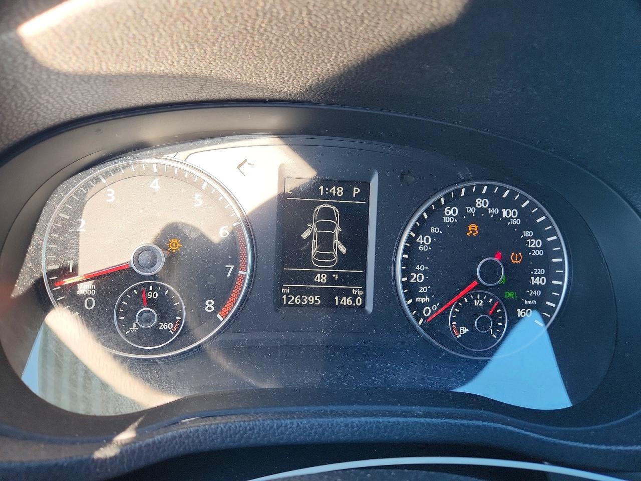 2014 VOLKSWAGEN PASSAT SE photo 9