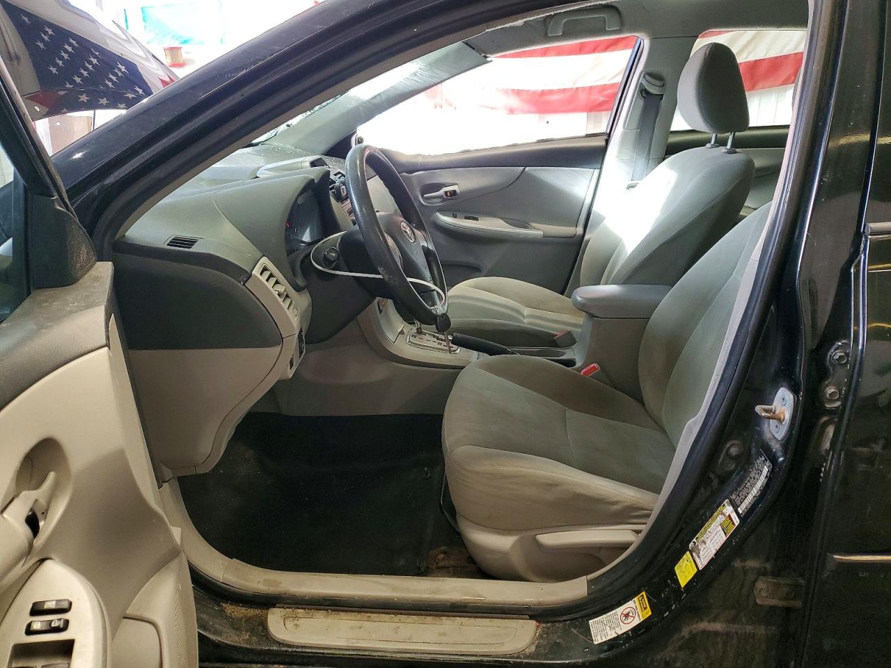 2012 TOYOTA COROLLA BASE photo 7