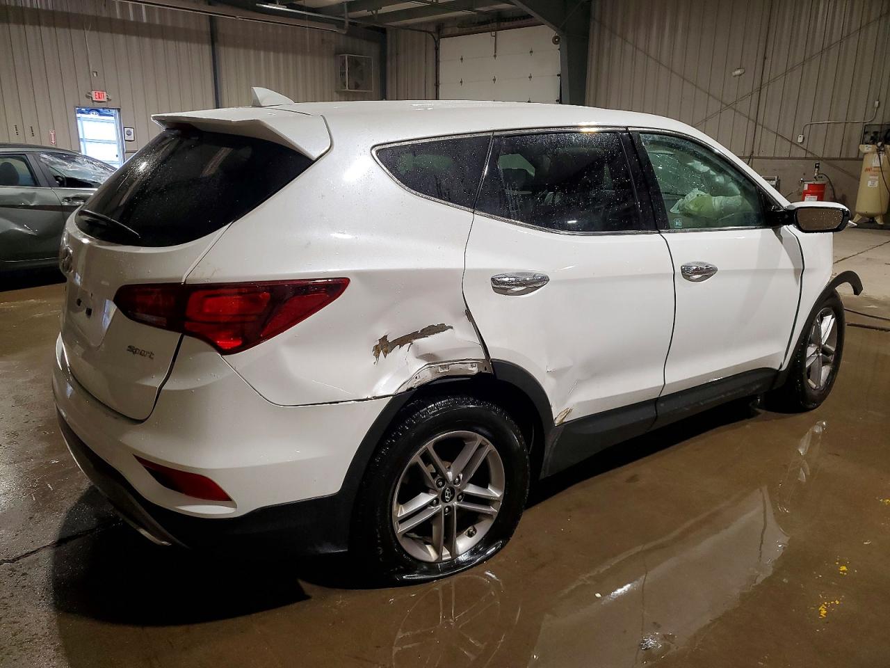 2017 HYUNDAI SANTA FE SPORT photo 3