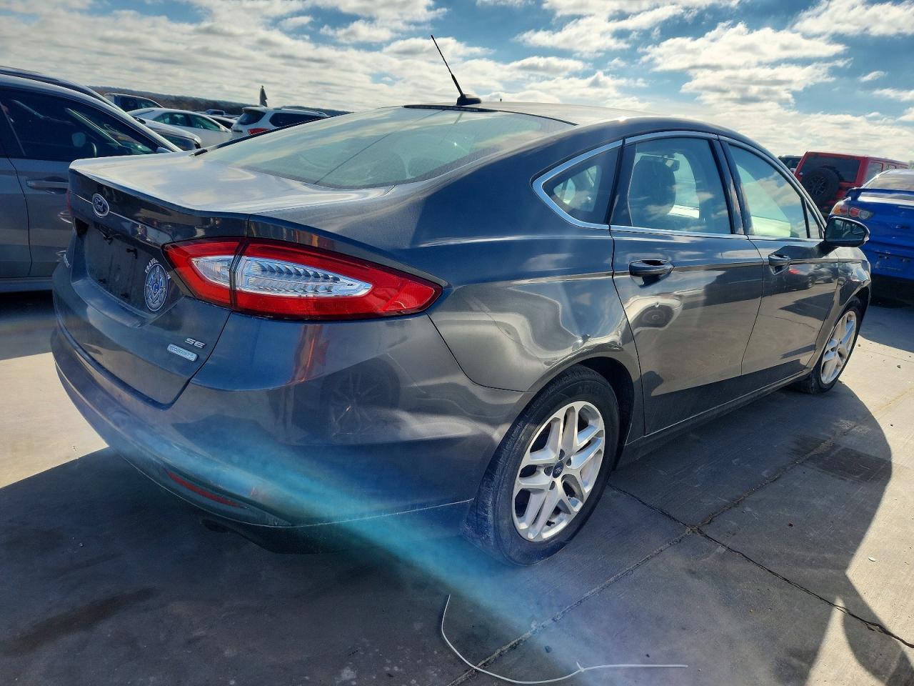 2015 FORD FUSION SE photo 3