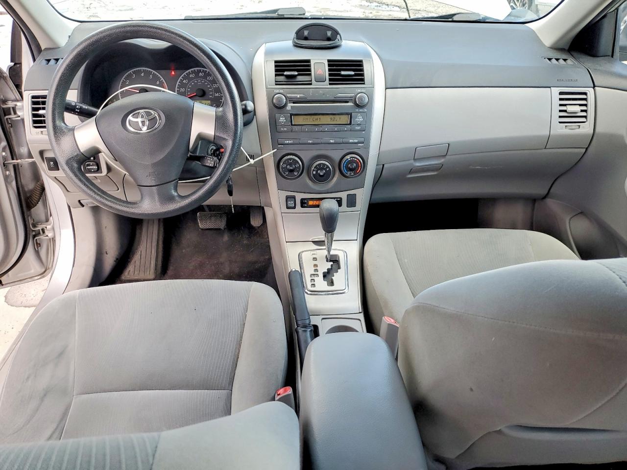 2011 TOYOTA COROLLA BASE photo 8
