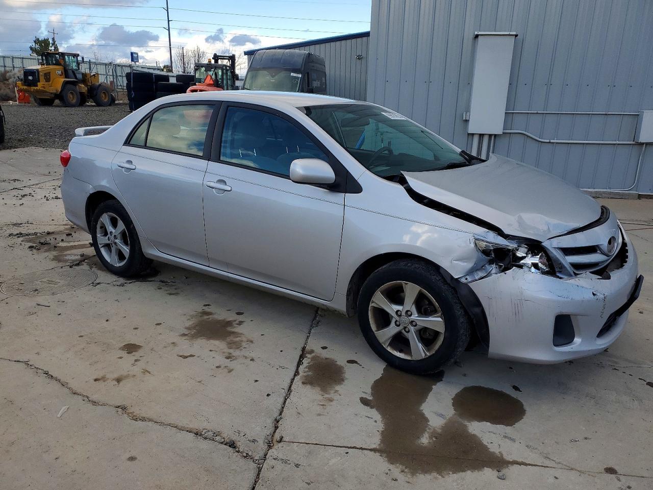 2011 TOYOTA COROLLA BASE photo 4