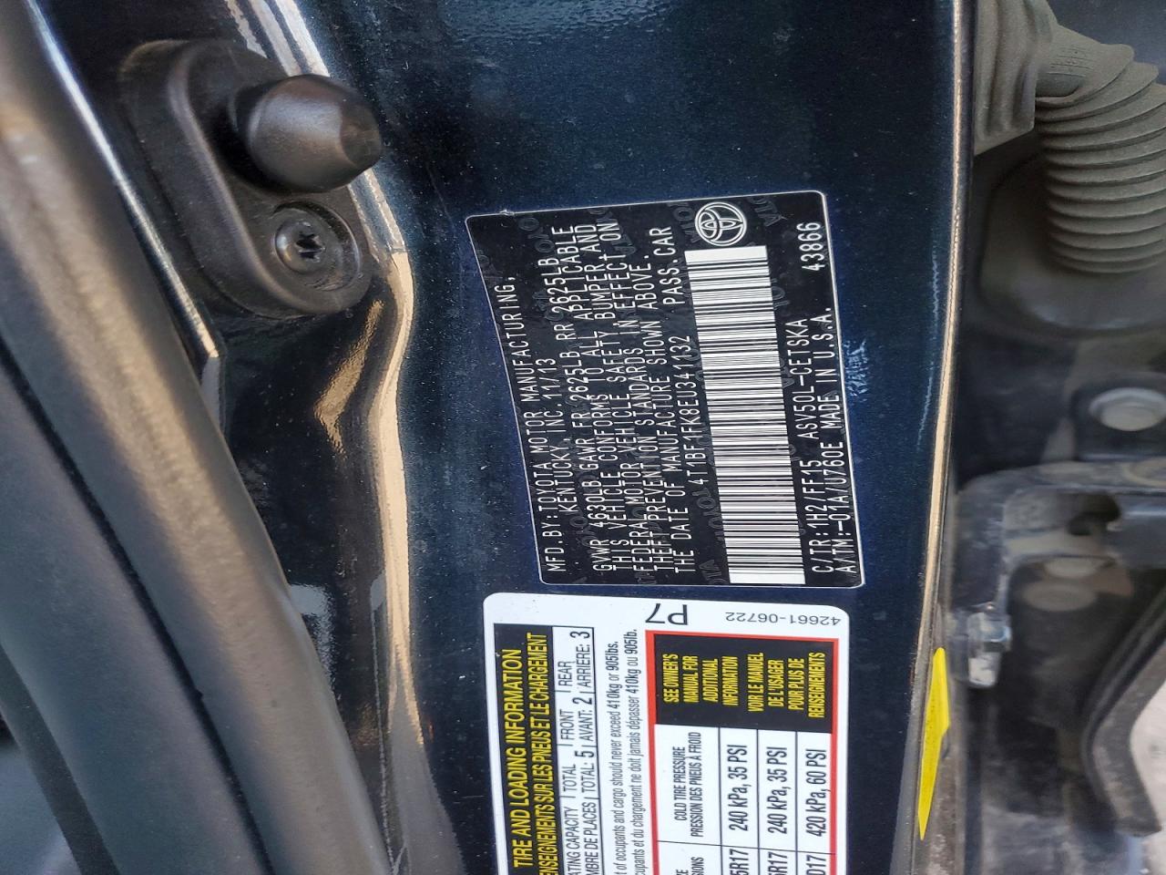 2014 TOYOTA CAMRY L photo 34