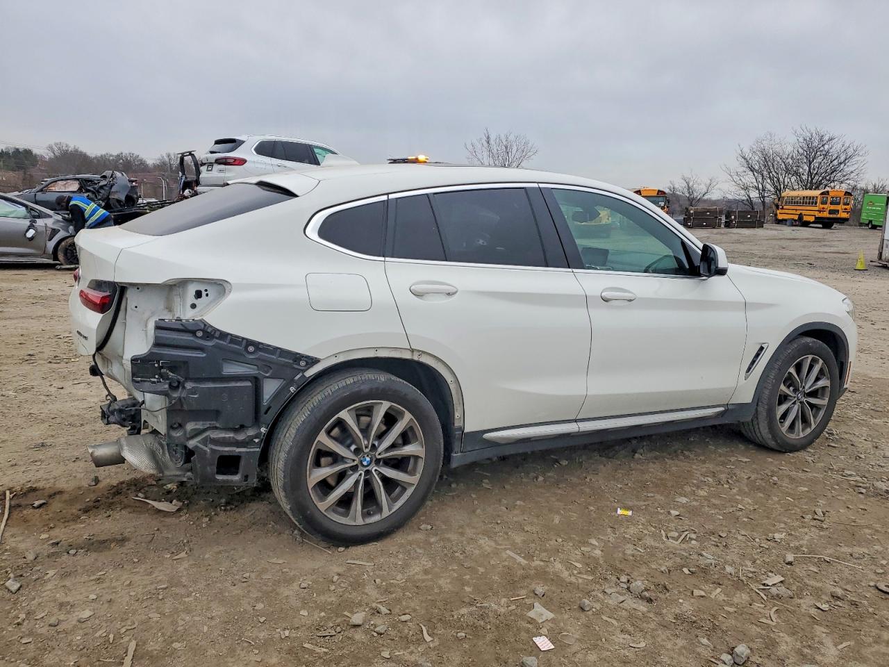 2019 BMW X4 XDRIVE30I photo 3