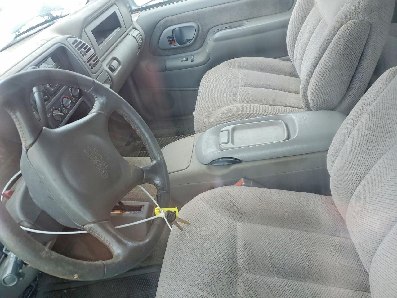 1998 GMC SIERRA K2500 photo 8