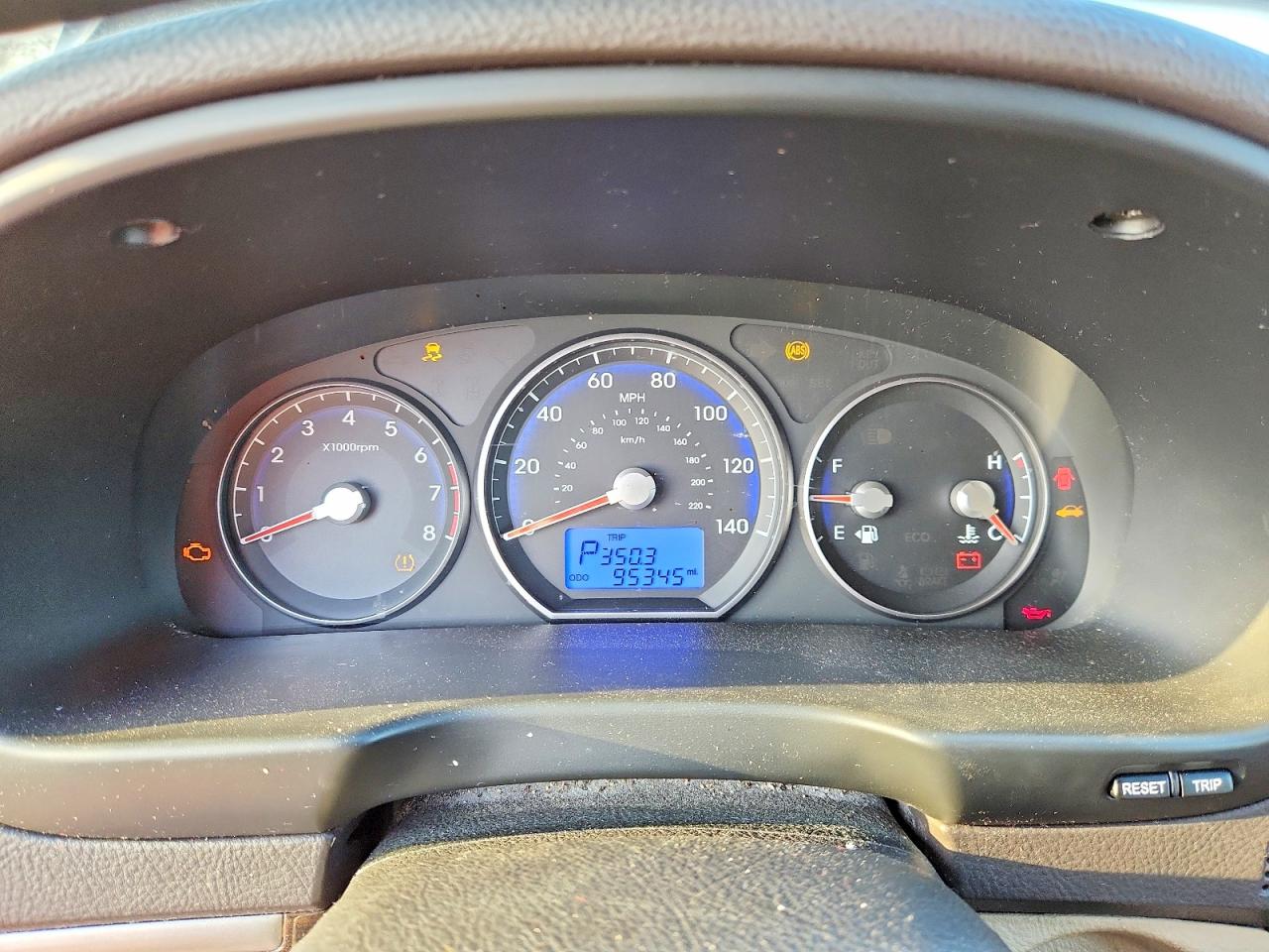 2011 HYUNDAI SANTA FE photo 33