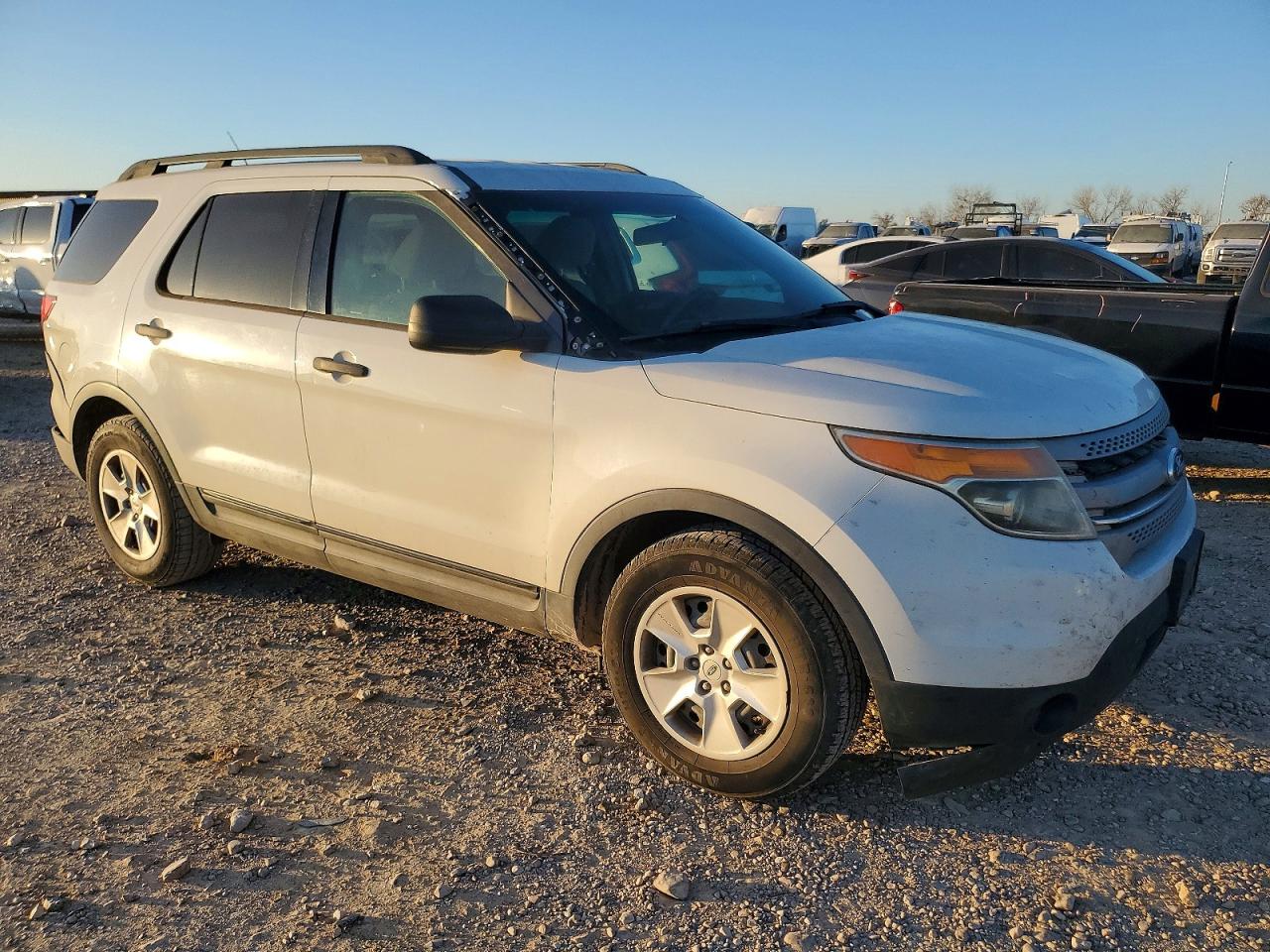 2011 FORD EXPLORER photo 4