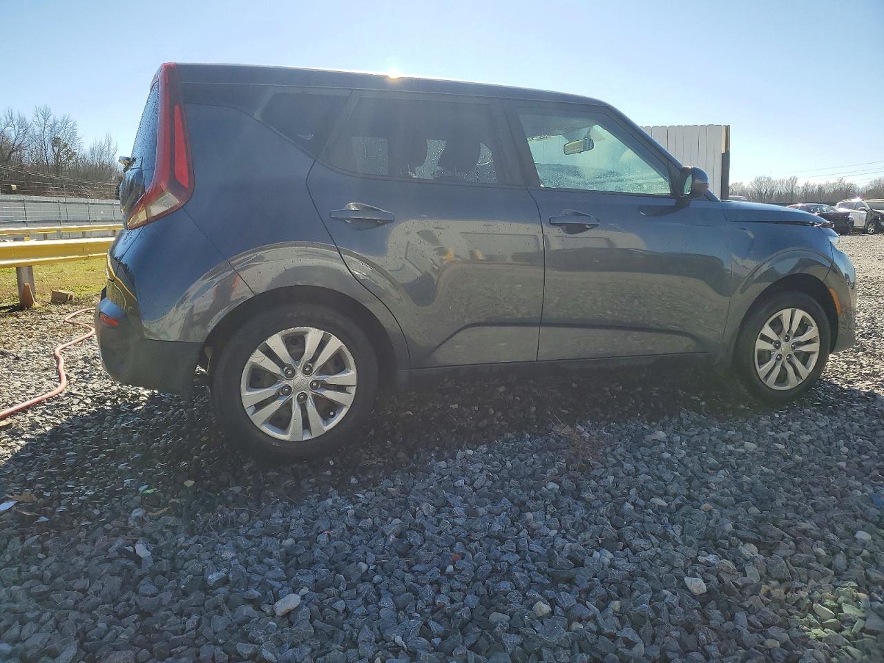 2020 KIA SOUL LX photo 3