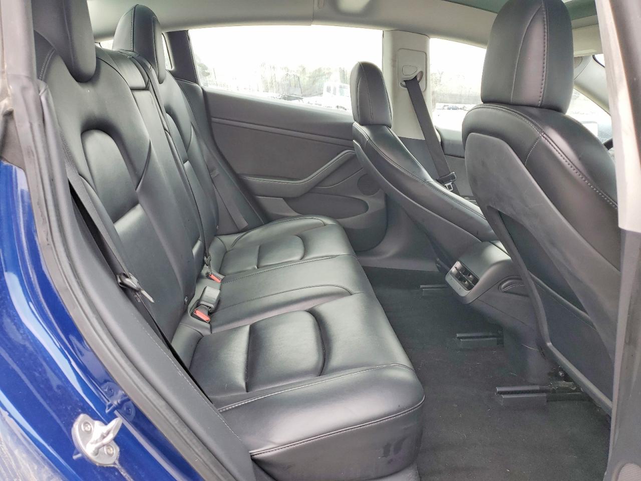 2022 TESLA MODEL 3 photo 10