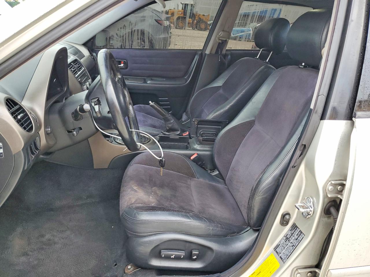 2001 LEXUS IS 300 photo 7
