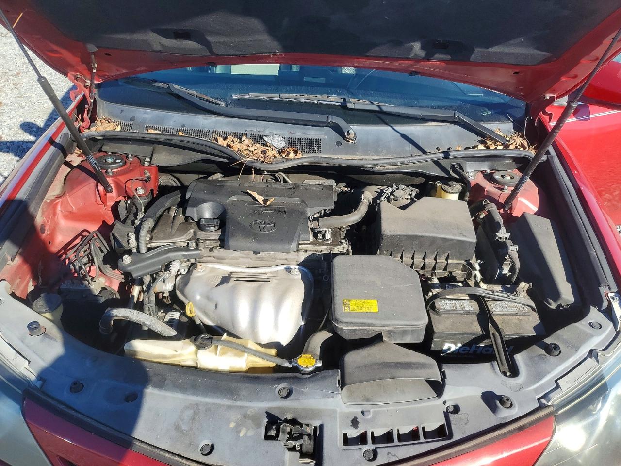 2014 TOYOTA CAMRY L photo 11