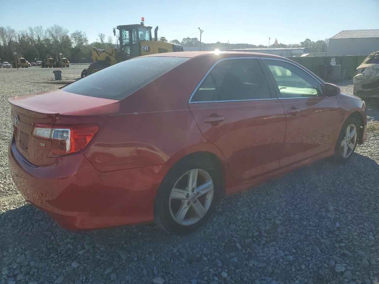 2014 TOYOTA CAMRY L photo 3