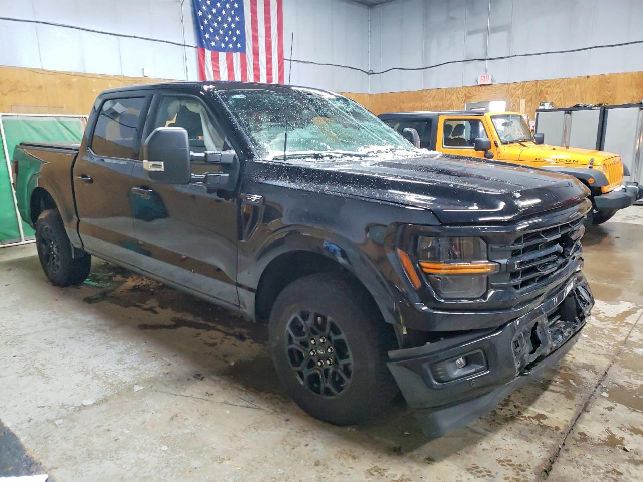 2024 FORD F150 XLT photo 4