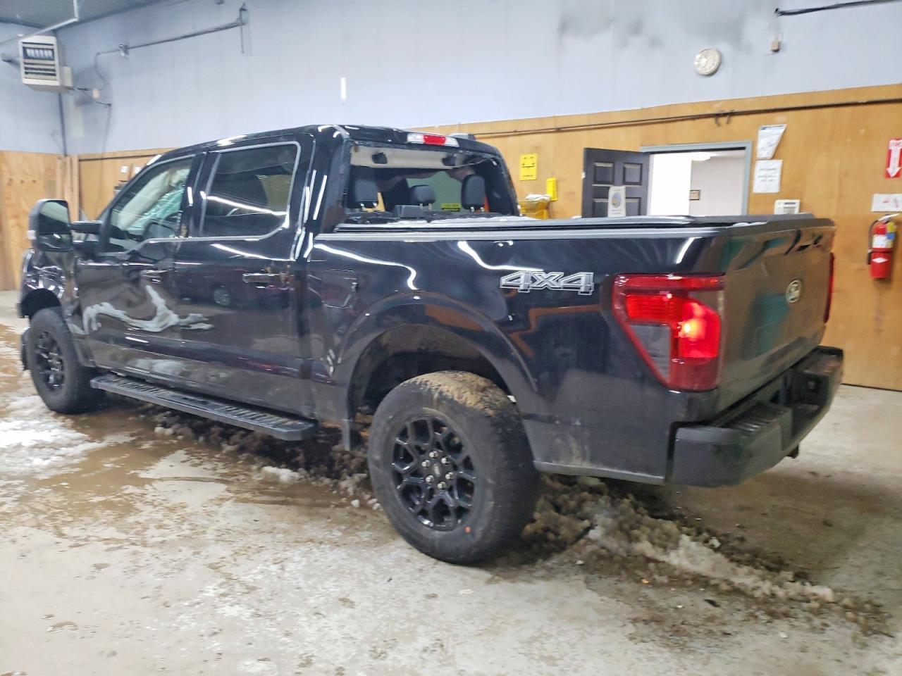 2024 FORD F150 XLT photo 2