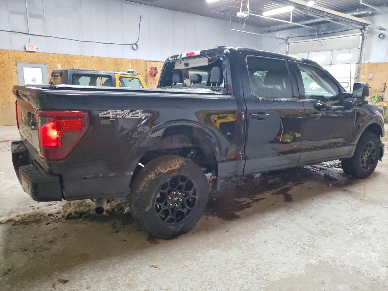 2024 FORD F150 XLT photo 3