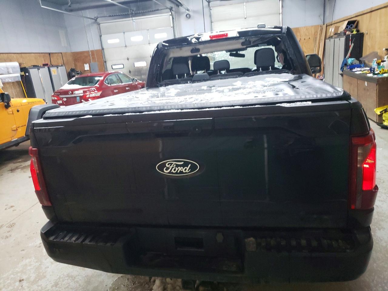 2024 FORD F150 XLT photo 6