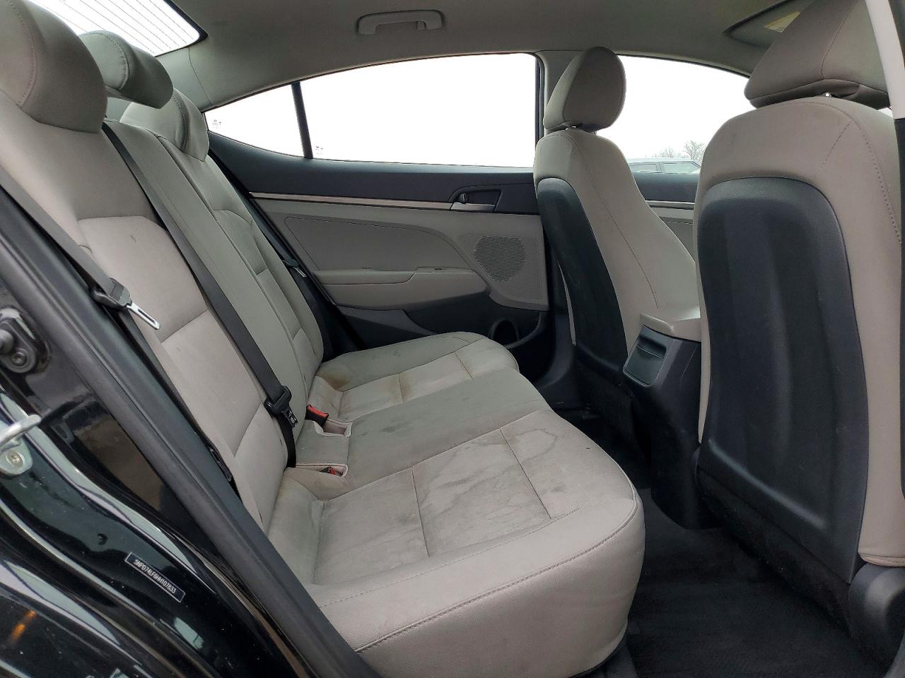 2017 HYUNDAI ELANTRA SE photo 10