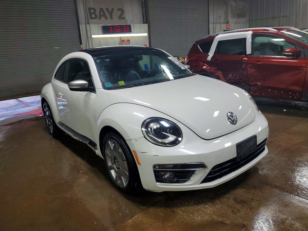 2014 VOLKSWAGEN BEETLE photo 4