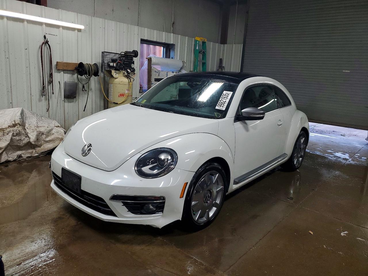 2014 VOLKSWAGEN BEETLE