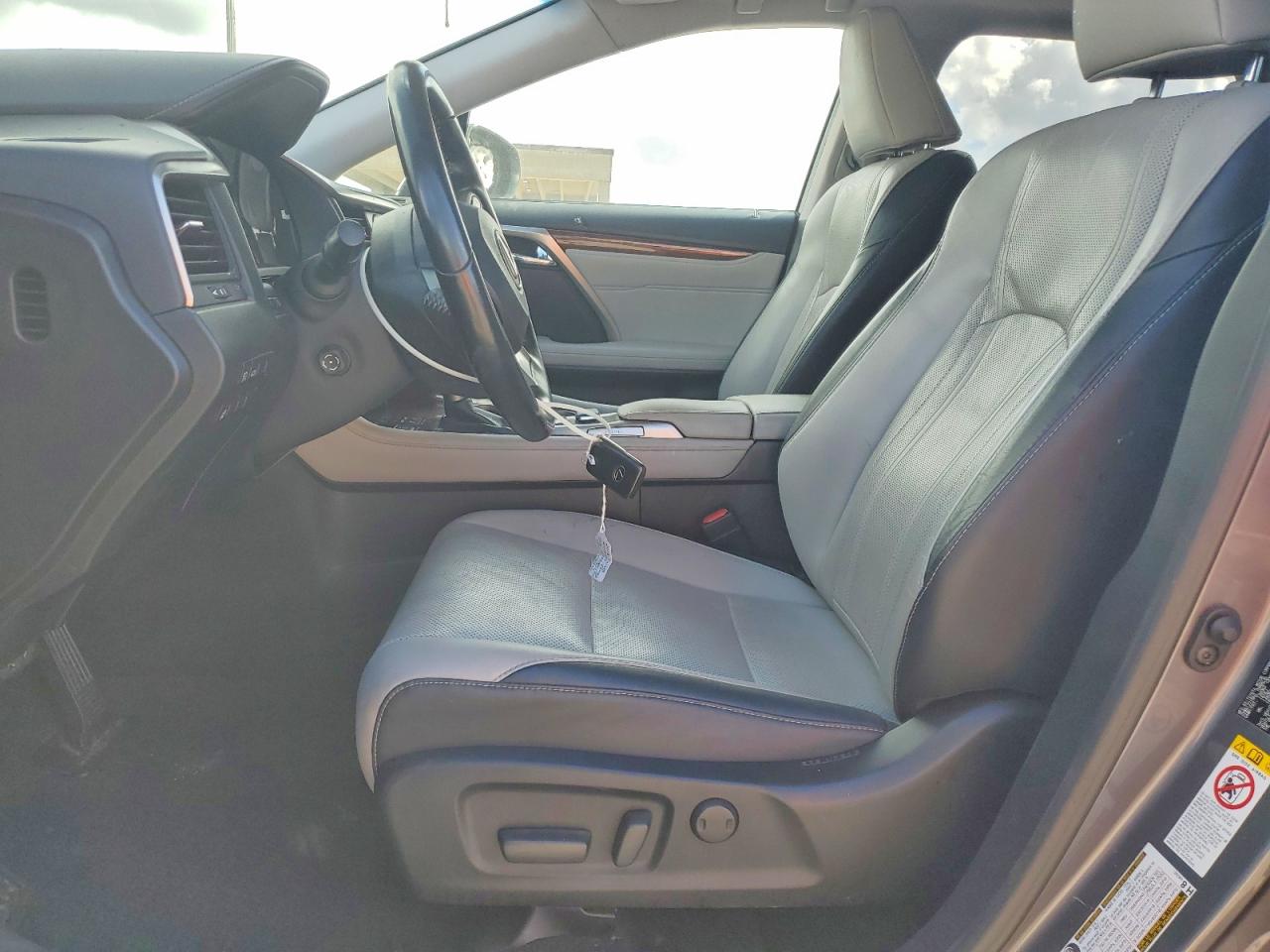 2018 LEXUS RX photo 7