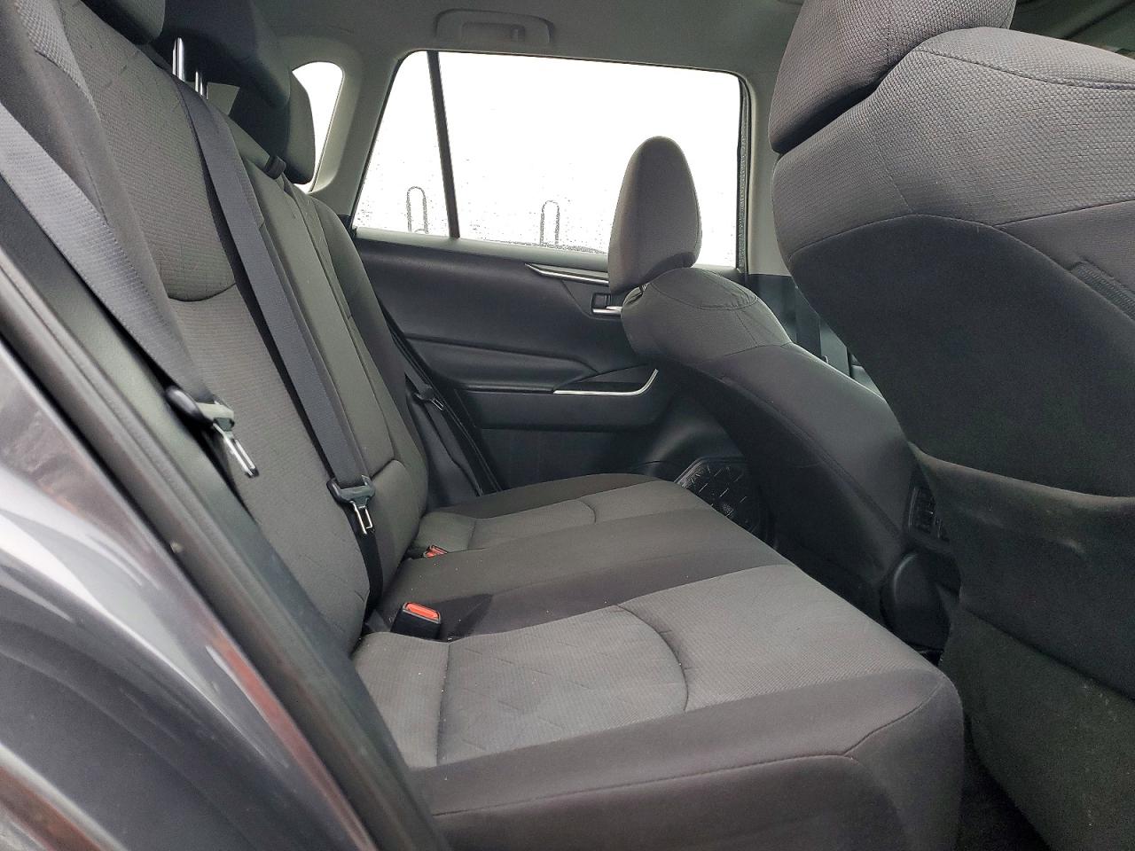 2019 TOYOTA RAV4 XLE photo 11