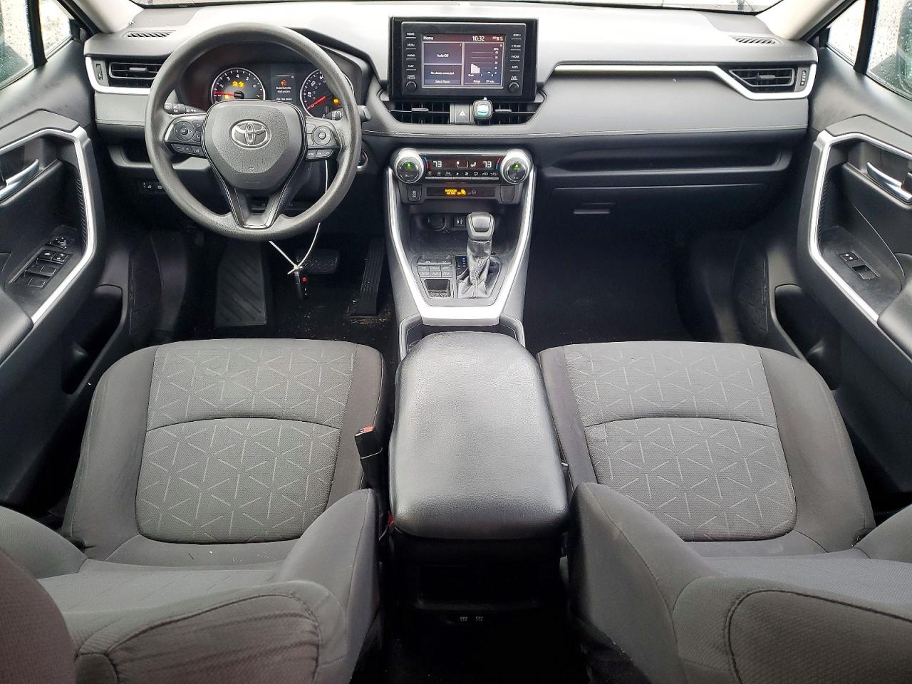 2019 TOYOTA RAV4 XLE photo 8
