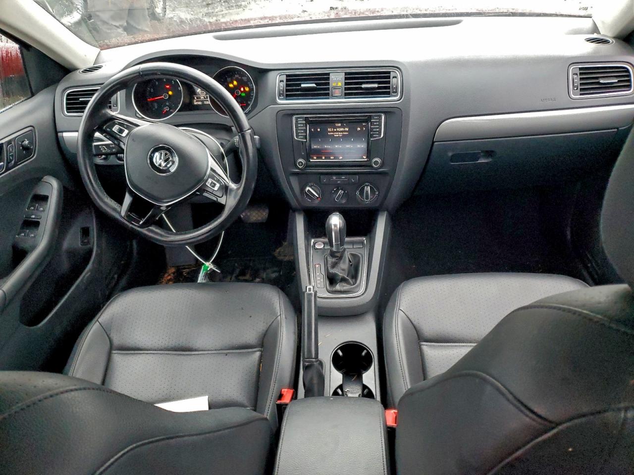 2017 VOLKSWAGEN JETTA SE photo 8