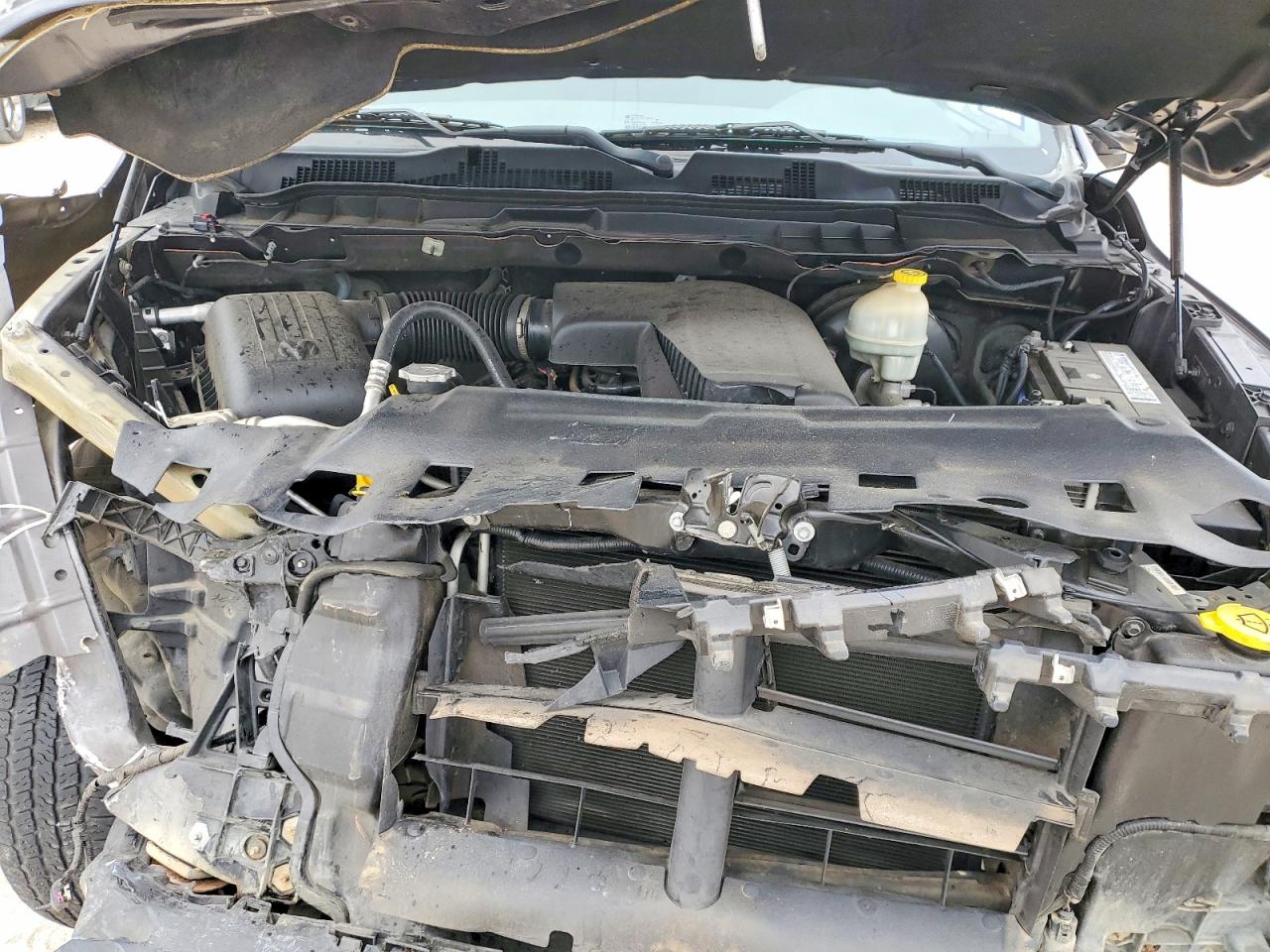 2016 RAM 1500 ST photo 11