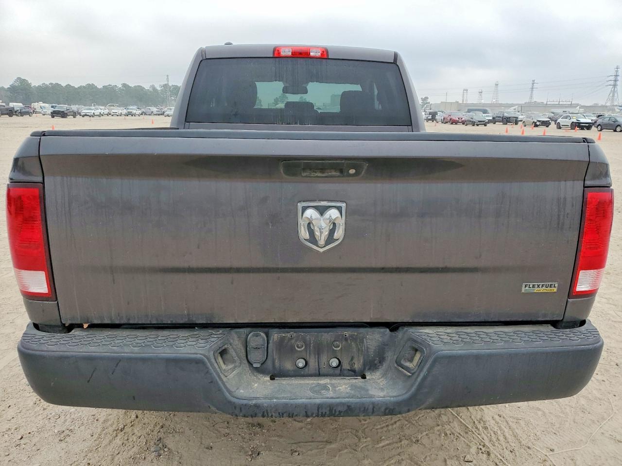 2016 RAM 1500 ST photo 6