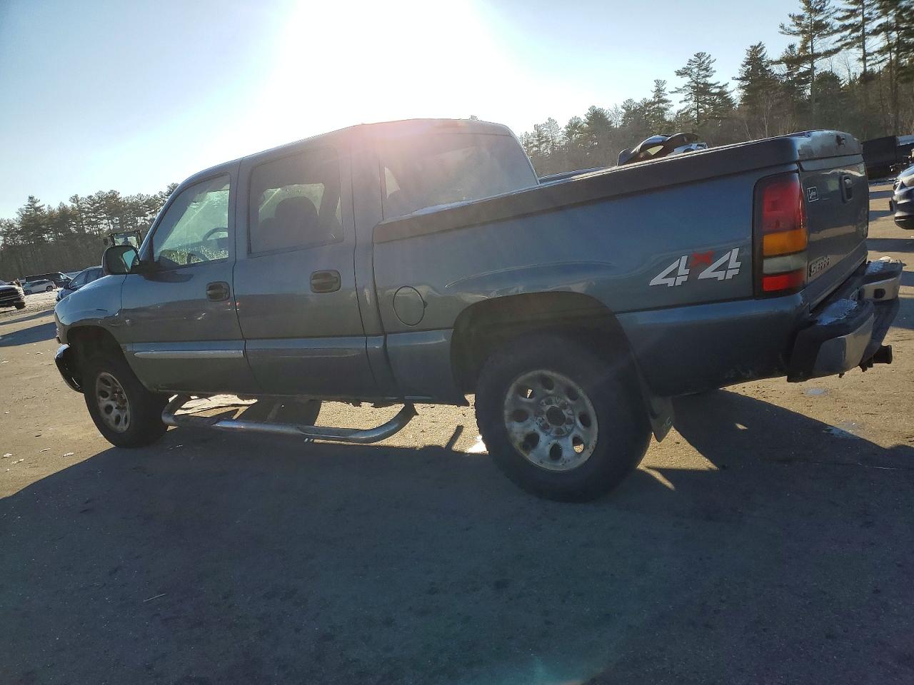 2007 GMC NEW SIERRA K1500 photo 2