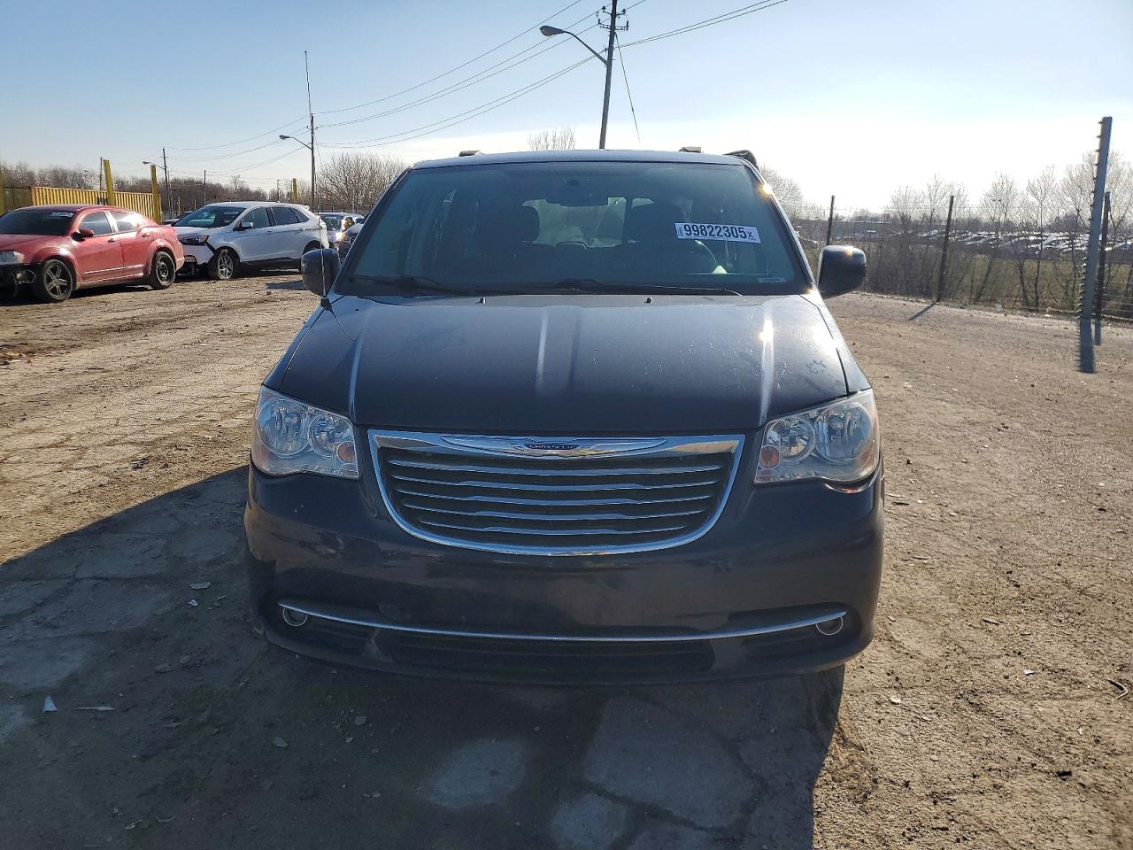 2015 CHRYSLER TOWN & COUNTRY TOURING photo 5