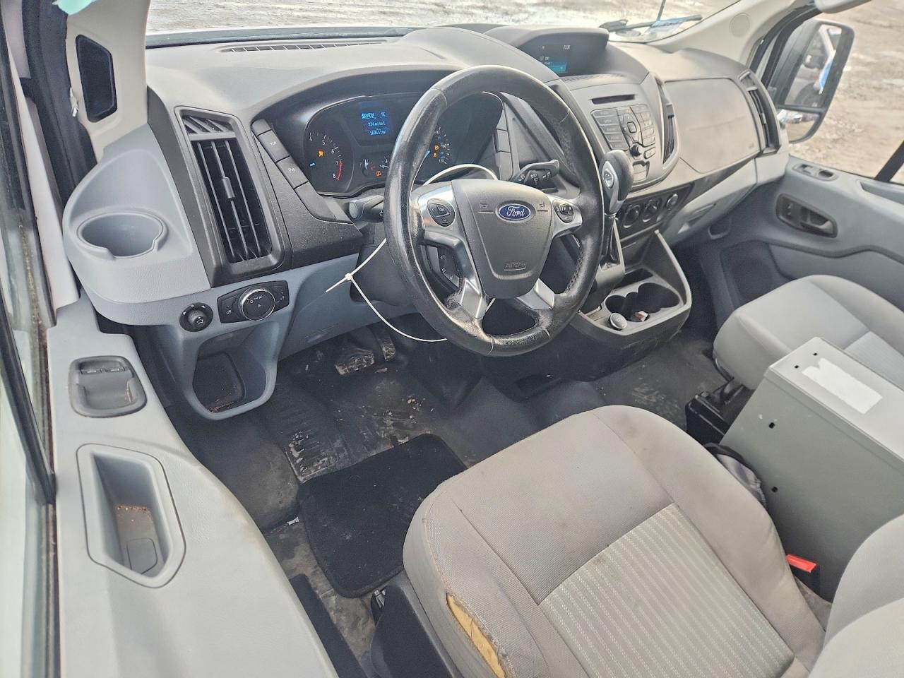 2017 FORD TRANSIT T-250 photo 8