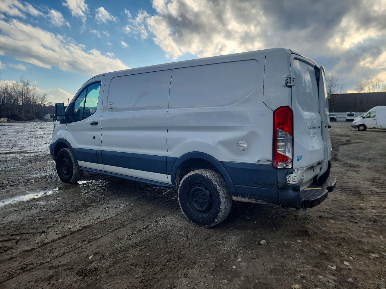 2017 FORD TRANSIT T-250 photo 2
