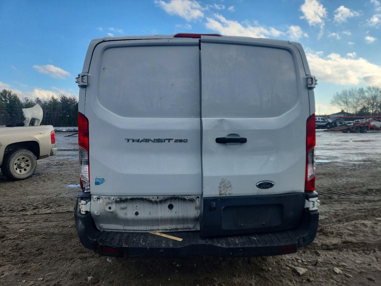 2017 FORD TRANSIT T-250 photo 6
