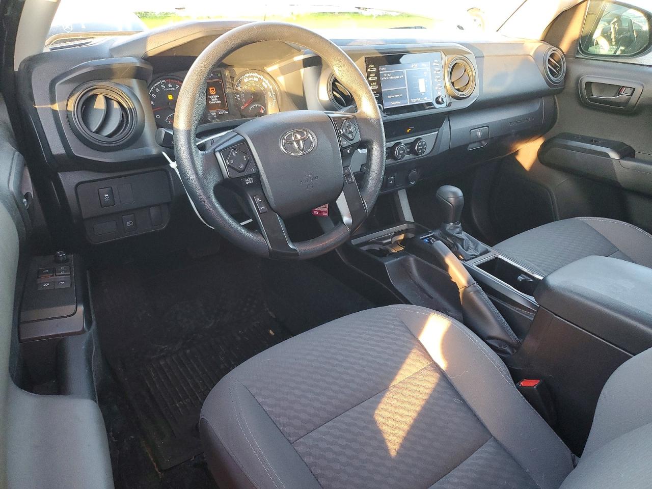 2022 TOYOTA TACOMA ACCESS CAB photo 8