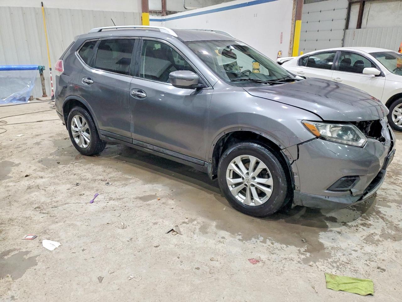 2016 NISSAN ROGUE SV photo 4