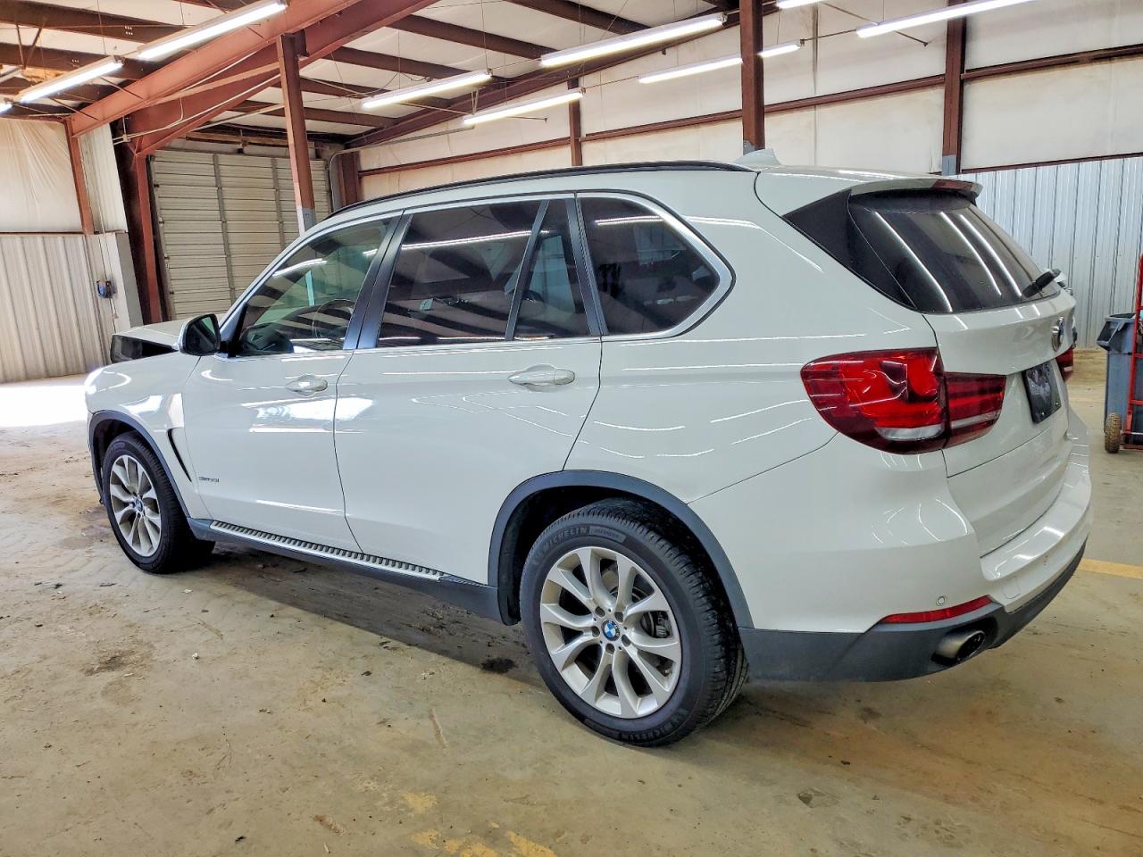 2016 BMW X5 SDRIVE35I photo 2