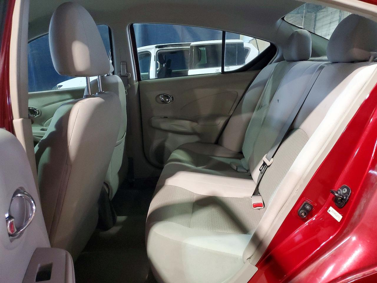 2012 NISSAN VERSA S photo 10