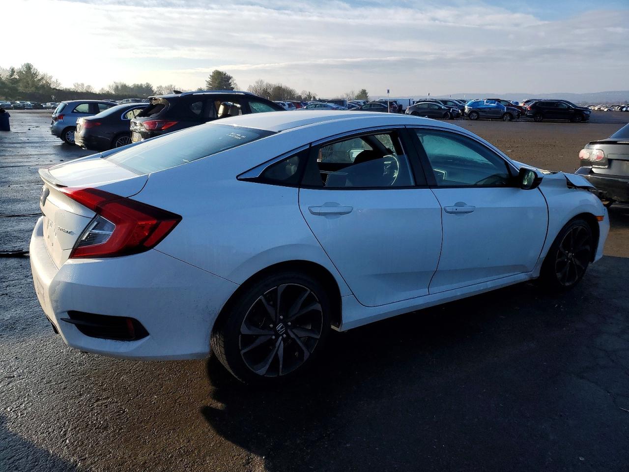 2020 HONDA CIVIC SPORT photo 3