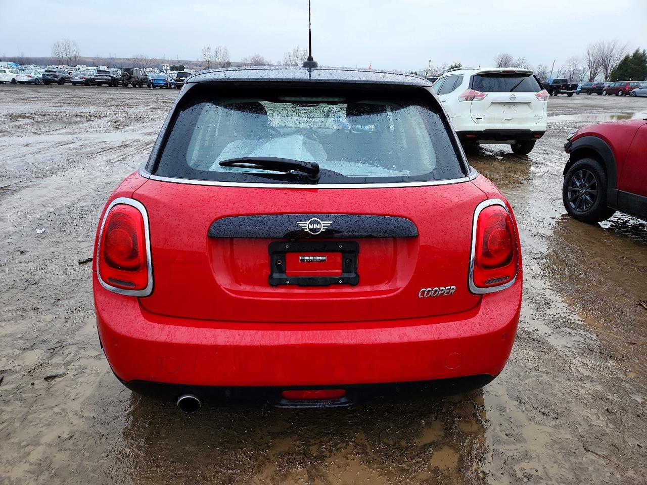 2019 MINI COOPER photo 6