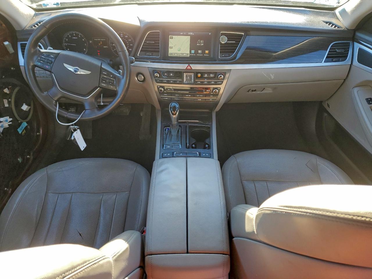 2015 HYUNDAI GENESIS 3.8L photo 8