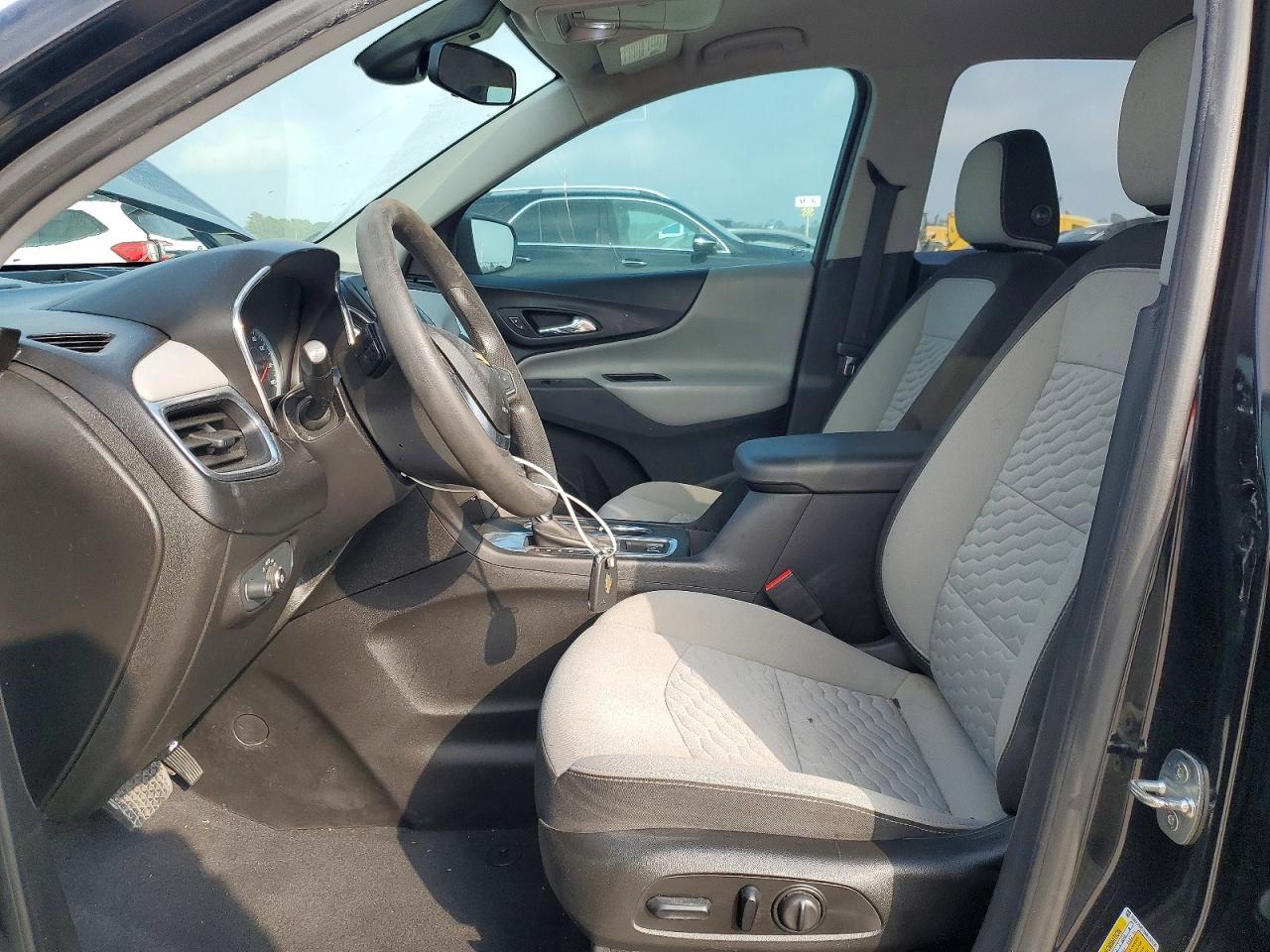 2021 CHEVROLET EQUINOX LS photo 7