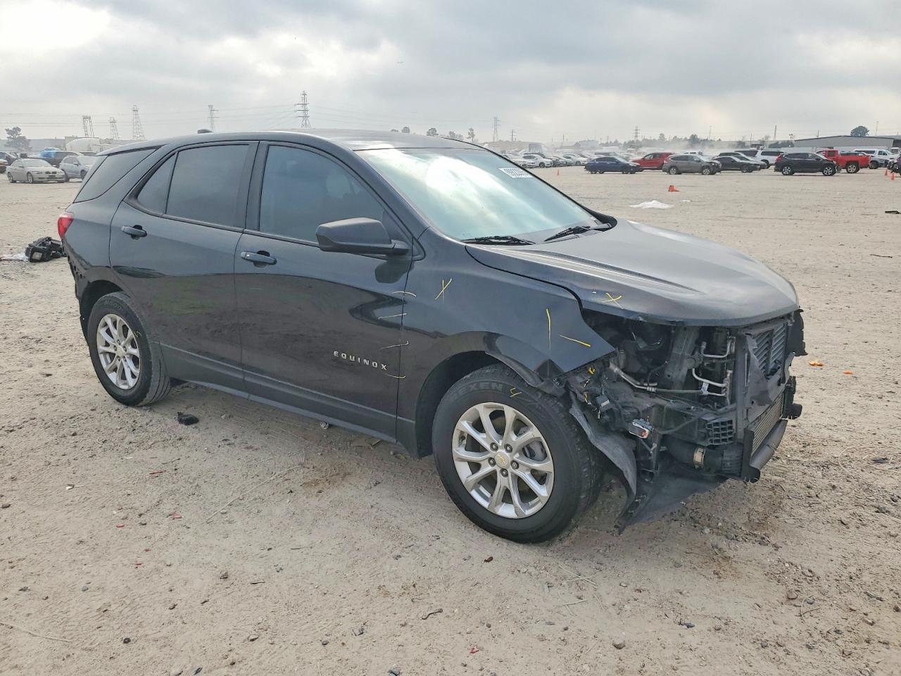 2021 CHEVROLET EQUINOX LS photo 4