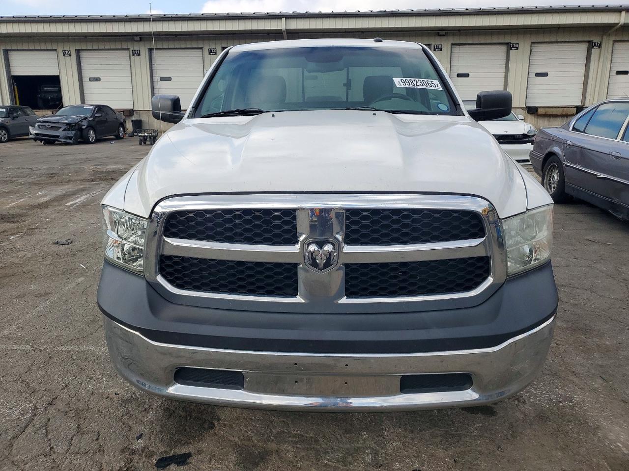 2016 RAM 1500 ST photo 5