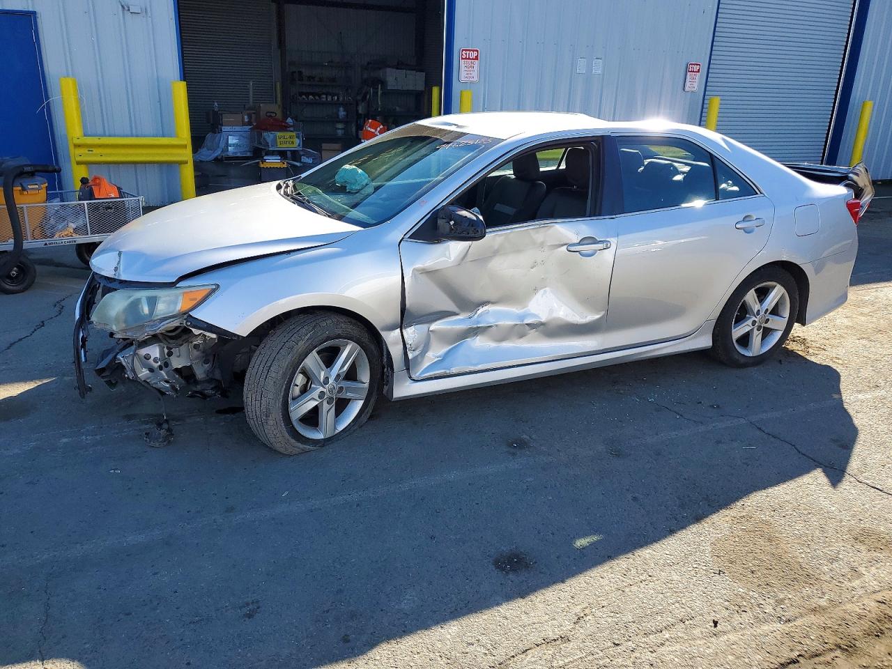 2013 TOYOTA CAMRY