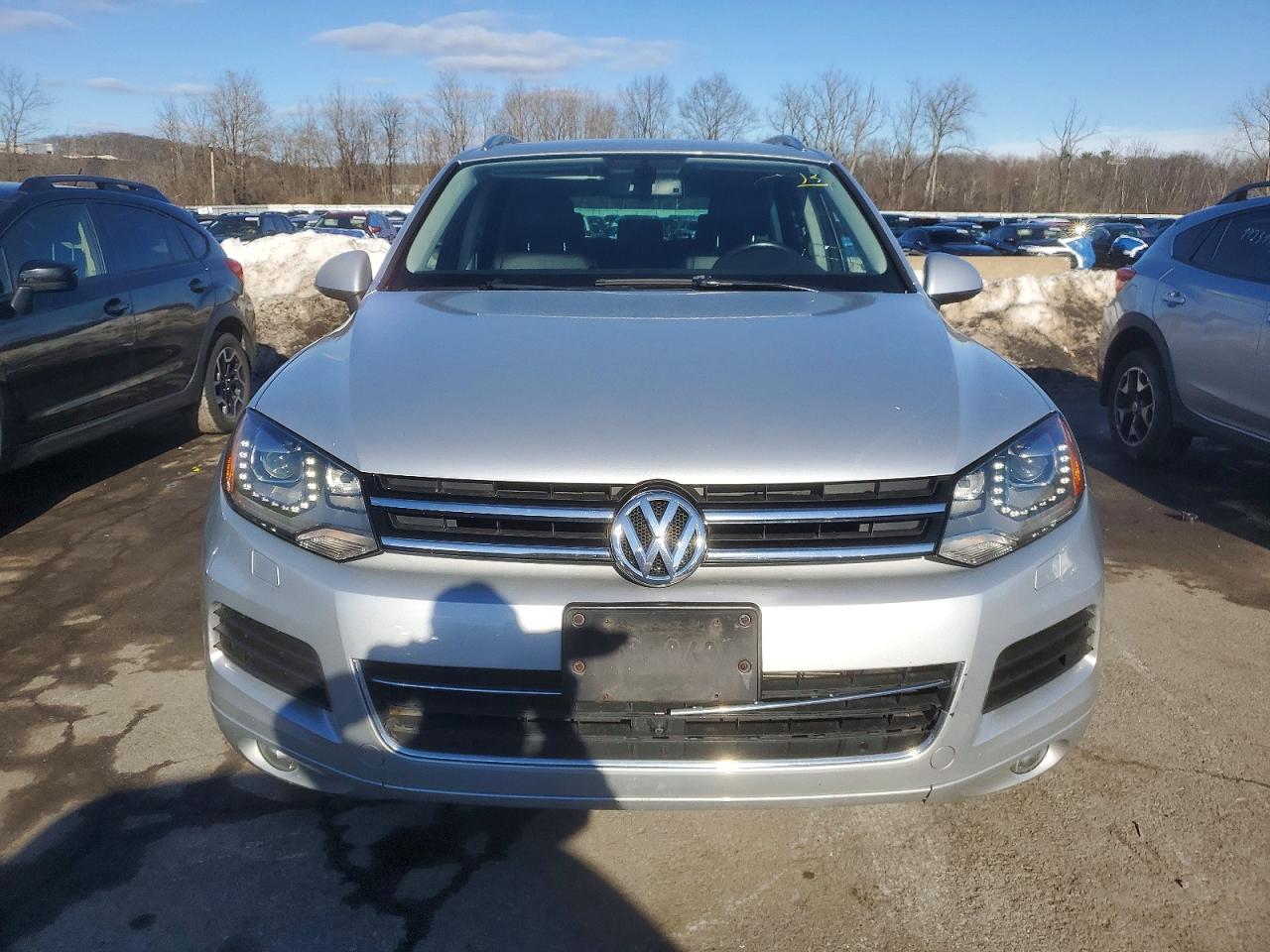 2014 VOLKSWAGEN TOUAREG V6 photo 9