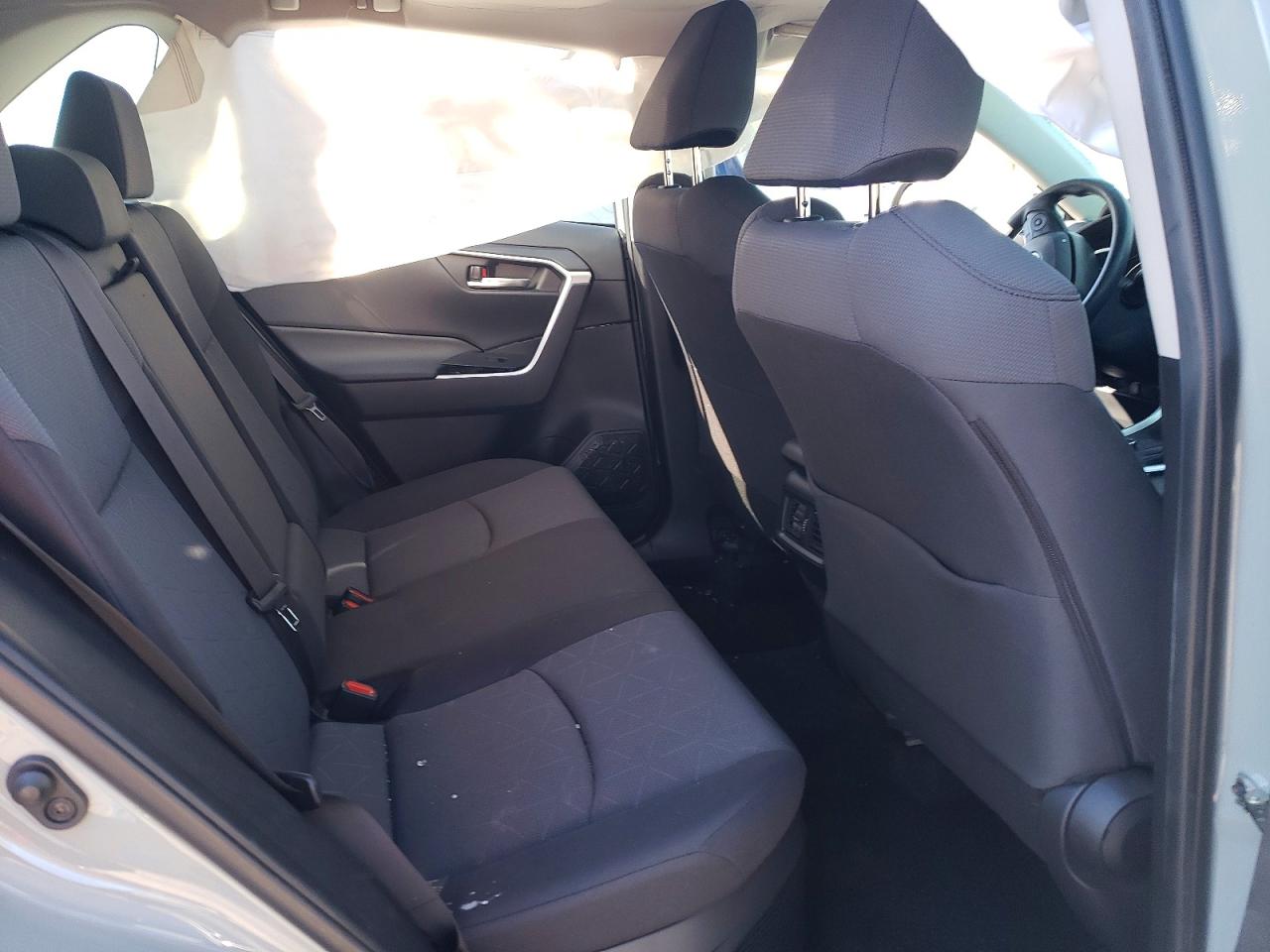 2019 TOYOTA RAV4 XLE photo 11
