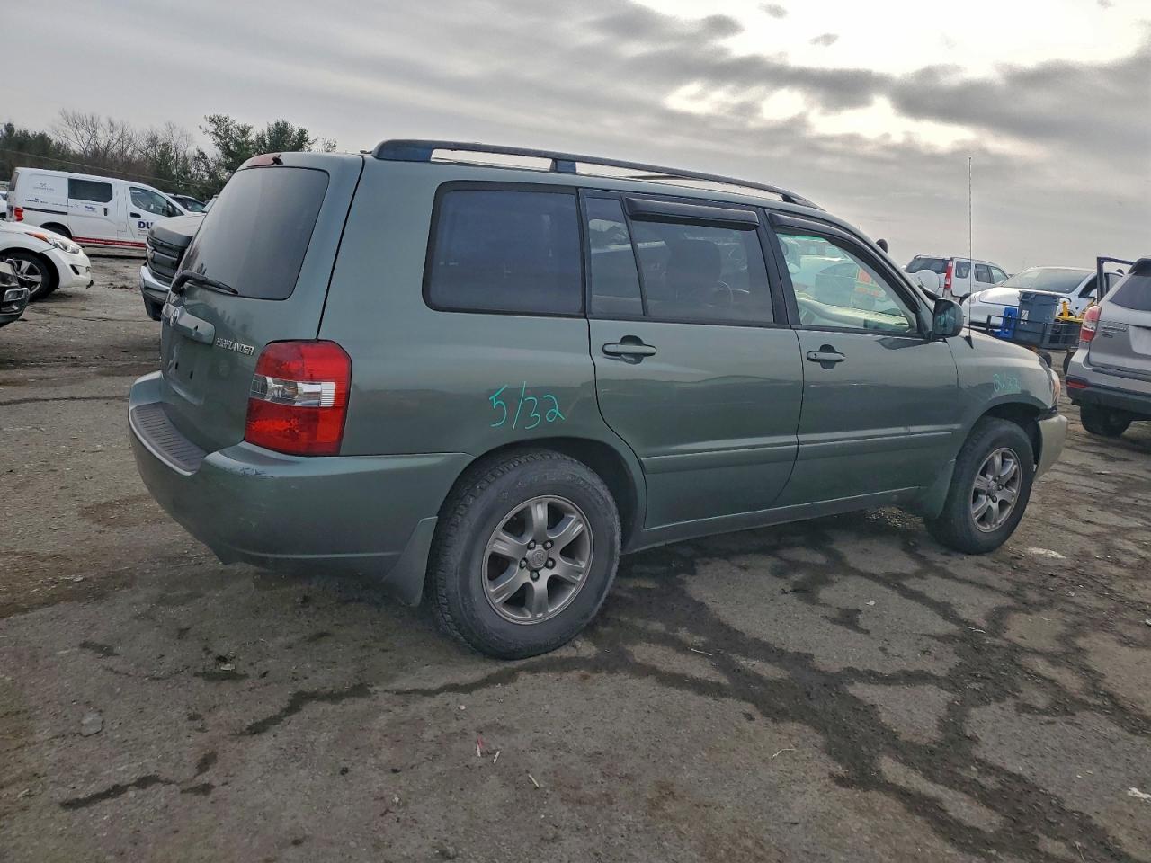 2005 TOYOTA HIGHLANDER LIMITED photo 3