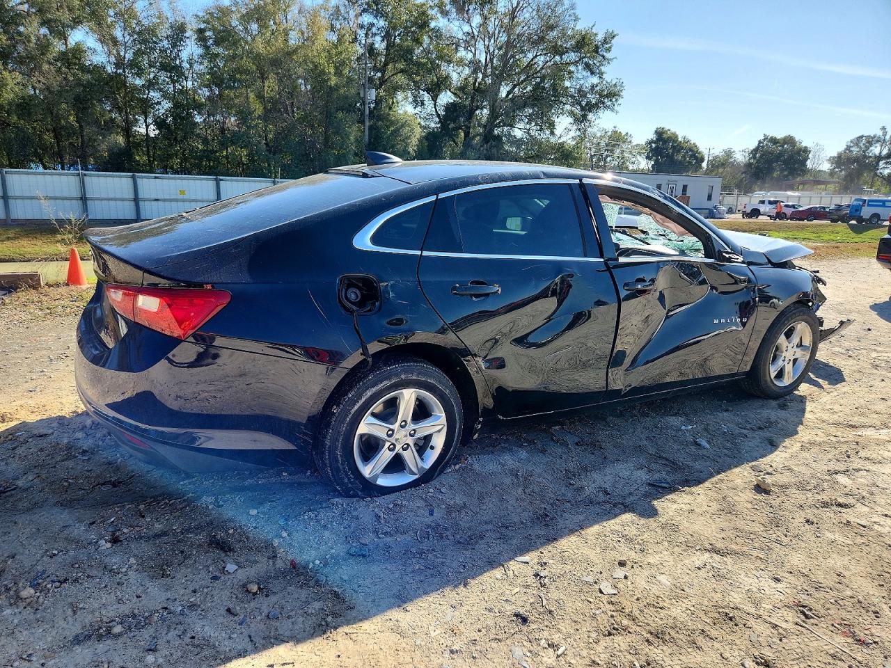 2020 CHEVROLET MALIBU LS photo 3