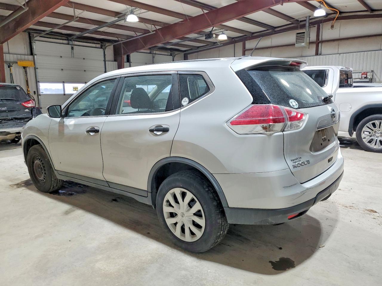 2016 NISSAN ROGUE S photo 2